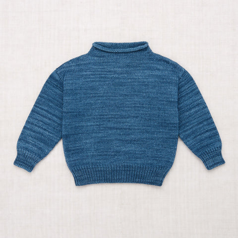 Einfacher Pullover von Misha &amp; Puff